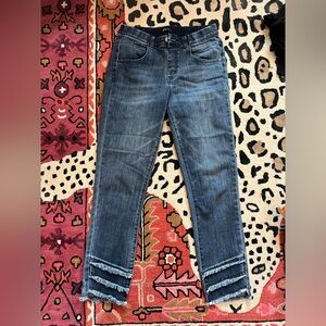 Ap.ny  fringe hem capri pants